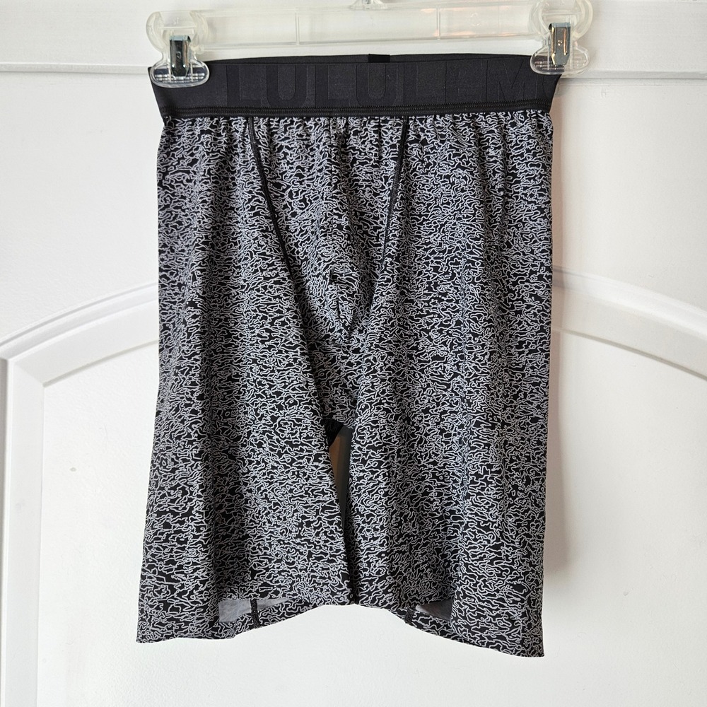 Lululemon Running Shorts Men Small Black White Gray Compression Yoga Gym Cycling